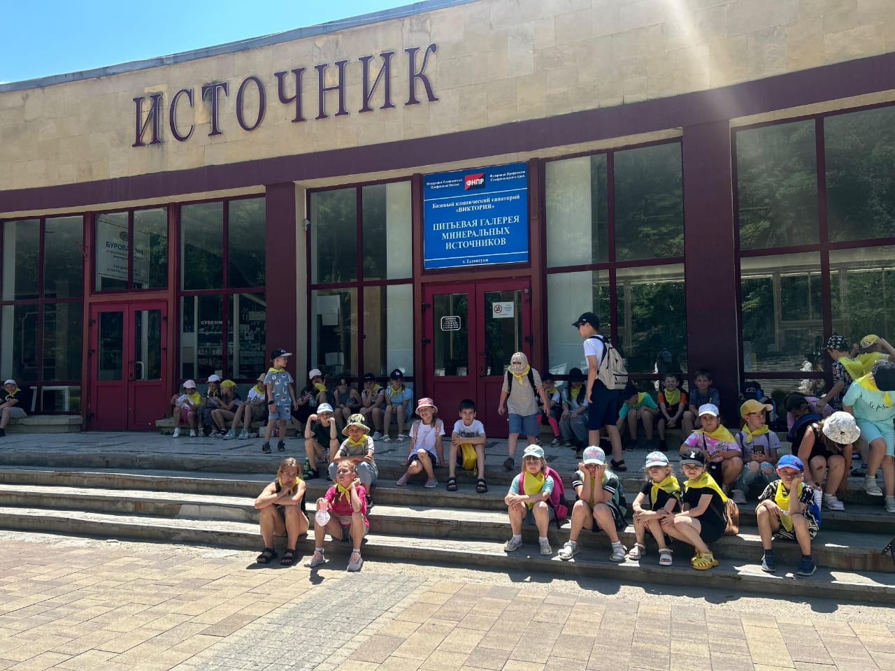 Вторая неделя пришкольного лагеря.